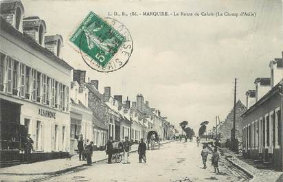 / CPA FRANCE 62 "Marquise, la route de Calais"