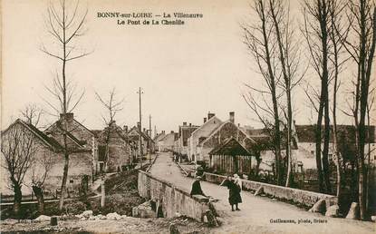 CPA FRANCE 45 "Bonny sur Loire, La Villeneuve, le pont de la chenille"