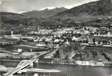 / CPSM FRANCE 38 "Pontcharra sur Breda, vue générale aérienne"