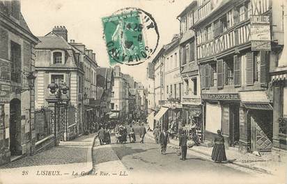 / CPA FRANCE 14 "Lisieux, la grande rue"