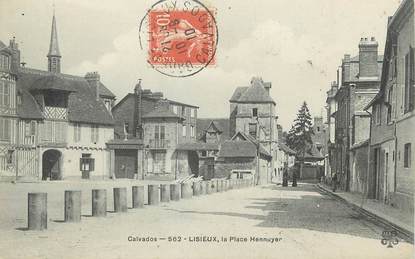 / CPA FRANCE 14 "Lisieux, la place Hennuyer"