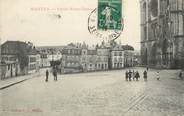 78 Yveline / CPA FRANCE 78 "Mantes, parvis Notre Dame"