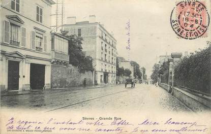 / CPA FRANCE 92 "Sèvres, grande rue"