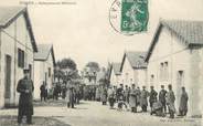 27 Eure / CPA FRANCE 27 "Evreux, Baraquements Militaires"