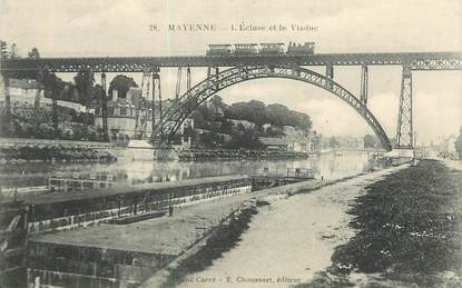 CPA FRANCE 53 "Mayenne, l'Ecluse et le viaduc" / TRAIN