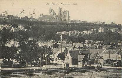 / CPA FRANCE 02 "Laon, vue panoramique"