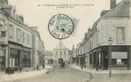 41 Loir Et Cher / CPA FRANCE 41 "Oucques La Joyeuse, grande rue et hôtel de ville"