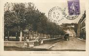 52 Haute Marne / CPA FRANCE 52 "Bourbonne les Bains, place d'Orfeuil"