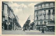 03 Allier / CPA FRANCE 03 "Vichy, rue de Paris et carrefour des 4 chemins"