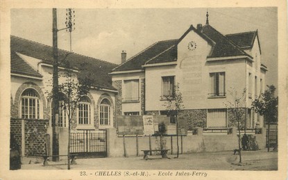 / CPA FRANCE 77 "Chelles, école Jules Ferry"