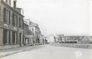 14 Calvado / CPSM FRANCE 14 "Arromanches, vue des quais et de la pointe de Tracy"