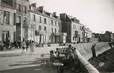 / CPSM FRANCE 14 "Arromanches les Bains, port de la libération, la digue"