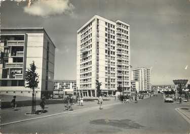 / CPSM FRANCE 14 "Caen, la Guérinière, rue principale'"