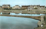 14 Calvado / CPSM FRANCE 14 "Courseulles sur Mer, Parcs à huitres Héroult et la gare routière"