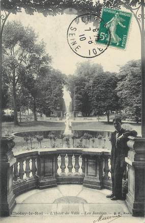 / CPA FRANCE 94 "Choisy le Roi, l'hôtel de ville, les jardins"