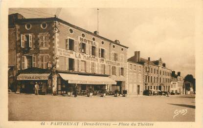 / CPA FRANCE 79 "Parthenay, place du théâtre"