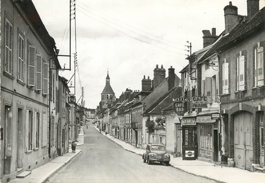 / CPSM FRANCE 89 "Brienon sur Armançon, grande rue"