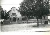 84 Vaucluse / CPSM FRANCE 84 "Lagnes, l'hôtel de ville"