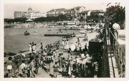 / CPSM FRANCE 83 "Saint Raphaël, la plage et les hôtels"