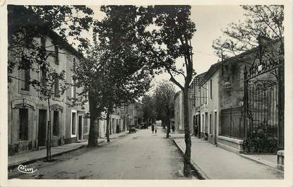 / CPSM FRANCE 11 "Lézignan, avenue des Corbières"