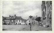 76 Seine Maritime / CPSM FRANCE 76 "Gournay en Bray, place de l'église"