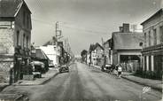 76 Seine Maritime / CPSM FRANCE 76 "Gruchet Le Valasse, rue Maréchal Foch"