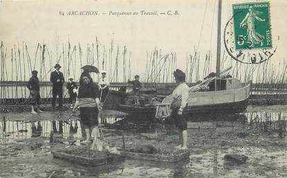 / CPA FRANCE 33 "Arcachon, parqueuses au travail"