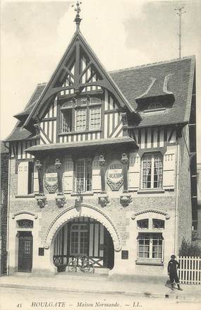 / CPA FRANCE 14 "Houlgate, maison normande" / ARCHITECTURE ART NOUVEAU