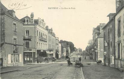 / CPA FRANCE 53 "Mayenne, la rue de Paris"