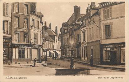 / CPA FRANCE 51 "Sézanne, place de la république"