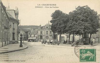 / CPA FRANCE 51 "Epernay, place des Fusiliers"