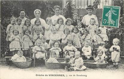 / CPA FRANCE 94 "Crèche Vincennes"