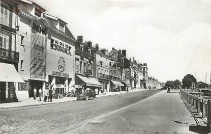 / CPSM FRANCE 89 "Joigny, les quais" / CINEMA