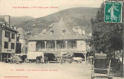 / CPA FRANCE 65 "Arreau, la Halle et l'hôtel de Ville"