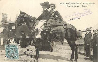 / CPA FRANCE 44 "Bourg de Batz, un jour de fête" / CHEVAL