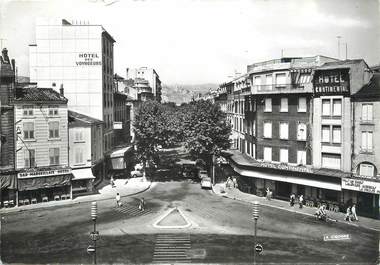 / CPSM FRANCE 26 "Valence, avenue de la Gare"