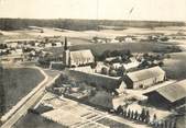 28 Eure Et Loir / CPSM FRANCE 28 "Saint Aubins des Bois, le quartier de l'église"