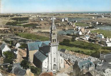 / CPSM FRANCE 29 "Ile d'Ouessant, Lampaul d'Ouessant, l'église"