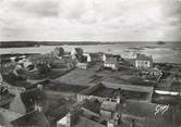 29 Finistere / CPSM FRANCE 29 "Ouessant, la baie de Lampaul, vue du clocher"