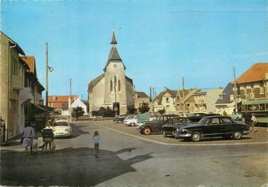 / CPSM FRANCE 62 "Merlimont Plage, place de l'église"