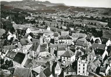 / CPSM FRANCE 63 "Latour d'Auvergne, vue générale, la mairie"