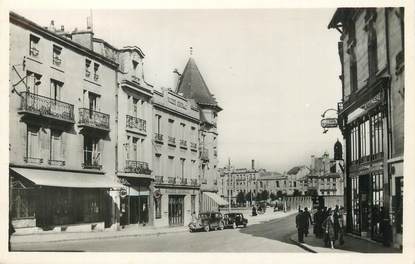 / CPSM FRANCE 55 "Verdun, rue Beaurepaire"