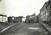 87 Haute Vienne / CPSM FRANCE 87 "Darnac, place de l'église"