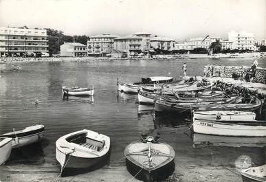 / CPSM FRANCE 06 "Antibes, le petit port"