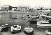 06 Alpe Maritime / CPSM FRANCE 06 "Antibes, le petit port"