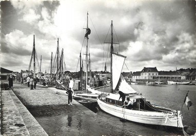 / CPSM FRANCE 22 "Paimpol, les quais" / BATEAU