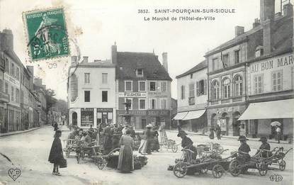 / CPA FRANCE 03 "Saint Pourçain sur Sioule, la marché de l'hôtel de ville"