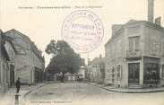03 Allier / CPA FRANCE 03 "Varennes sur Allier, place de la République"