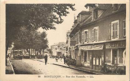 / CPA FRANCE 03 "Montluçon, rue des Nicauds"