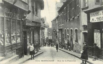 / CPA FRANCE 03 "Montluçon, rue de la Fontaine"